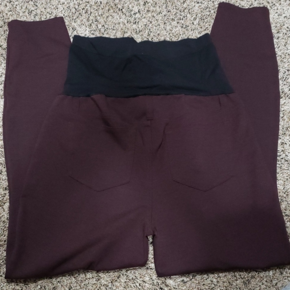 A:glow maternity jegging